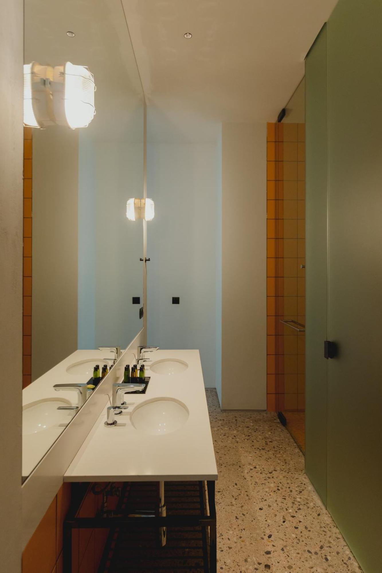 Hotel Plexi Space Athens
