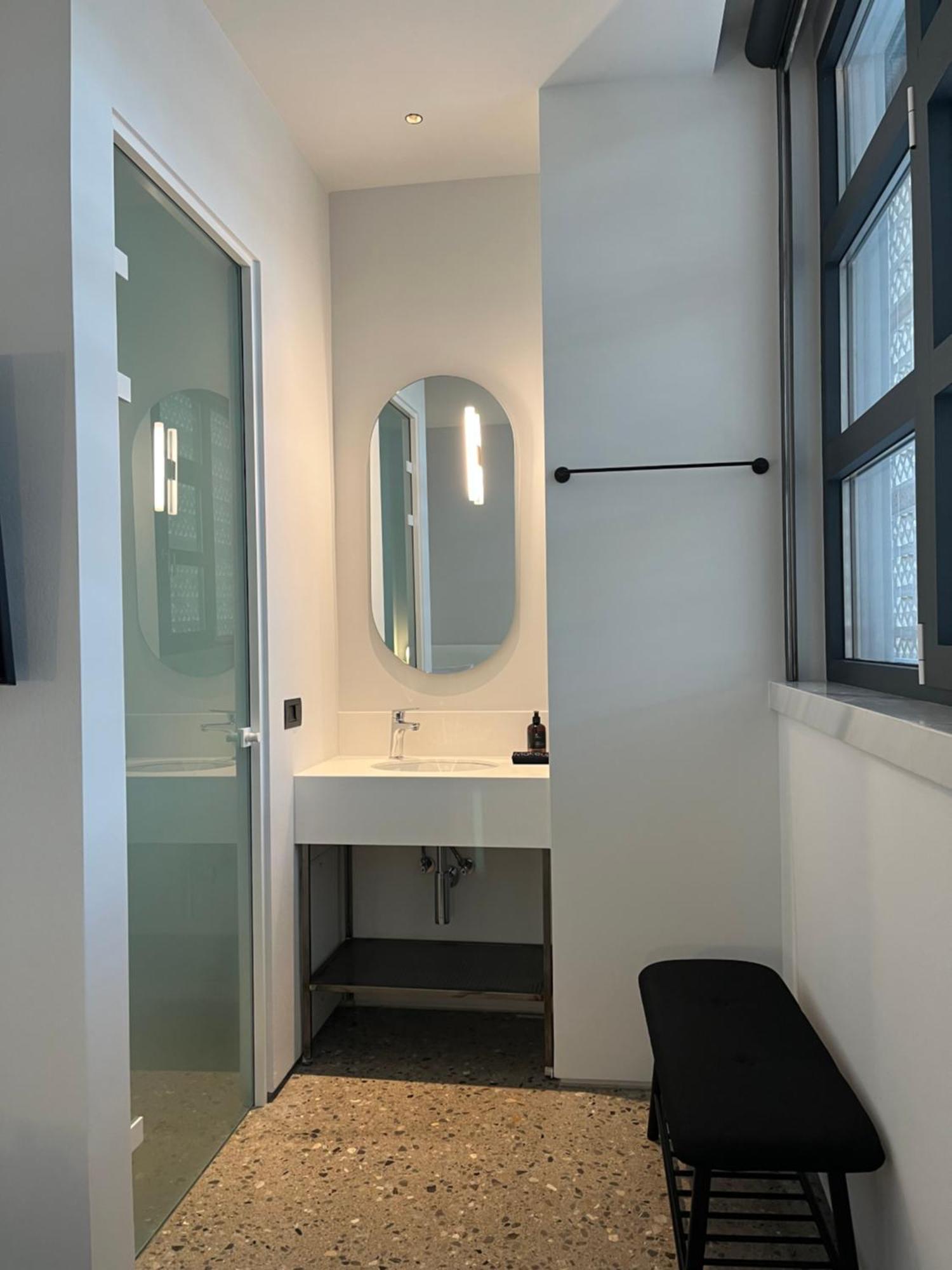 Hotel Plexi Space